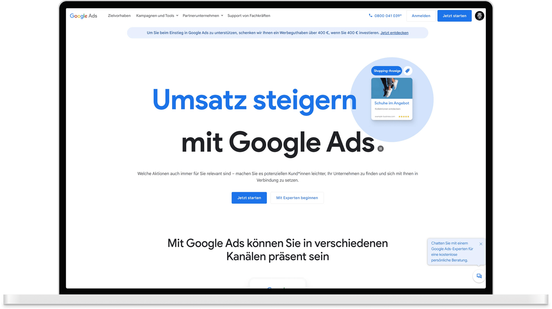Laptop zeigt Google Ads Oberfläche